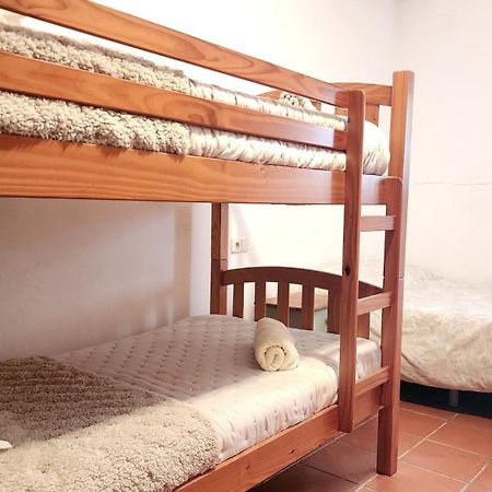 Bakit House - Casa Rural Con Piscina أغيلاس المظهر الخارجي الصورة